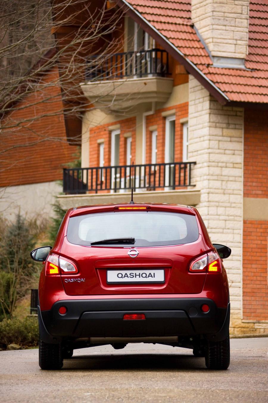  Nissan Qashqai 2010 года  (фото 81 из 204)